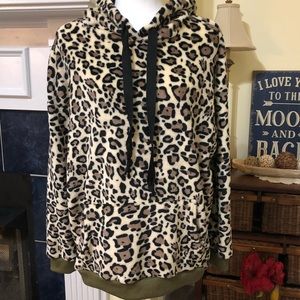 Leopard Print Hooded Pullover Super Soft Large